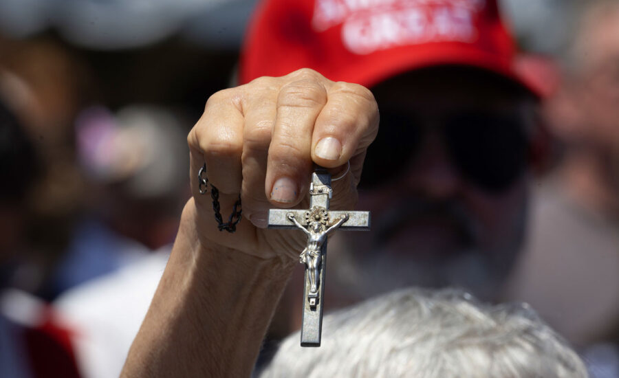 Trump admin sets up ‘anti-Christian bias’ tip line to target Biden holdovers at the State Dept.