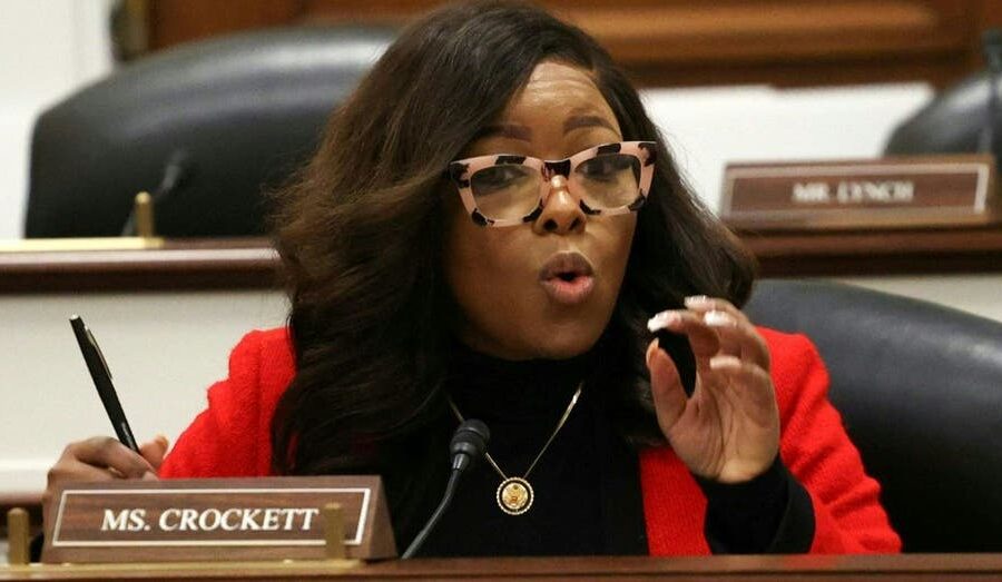Jasmine Crockett slammed for comparing Trump to MS-13 member: ‘Complete lunatic’