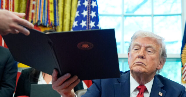 British-India Deal Spikes U.S. White Collar Worries About Trump H-1B Giveaway
