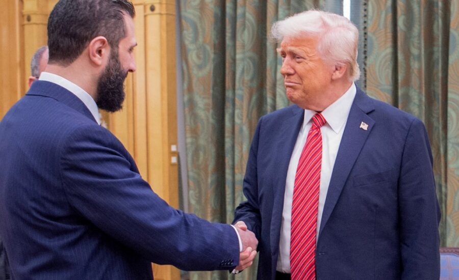 Trump formally orders lifting of Syria sanctions