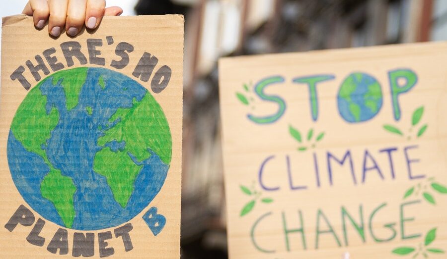 Federal climate website goes dark as Trump administration promises policy reset