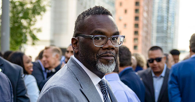 Showdown Looms Between Illinois Democrats and Trump’s Crime Crackdown in Chicago