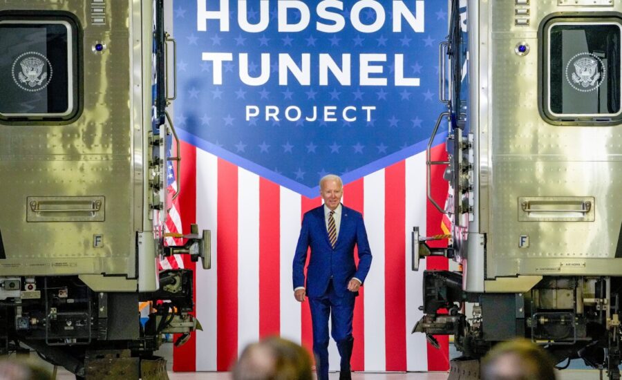 Trump holds up $18 billion for NYC rail projects