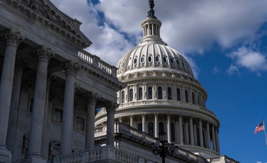 Trump, Republicans and Democrats still at impasse over government shutdown