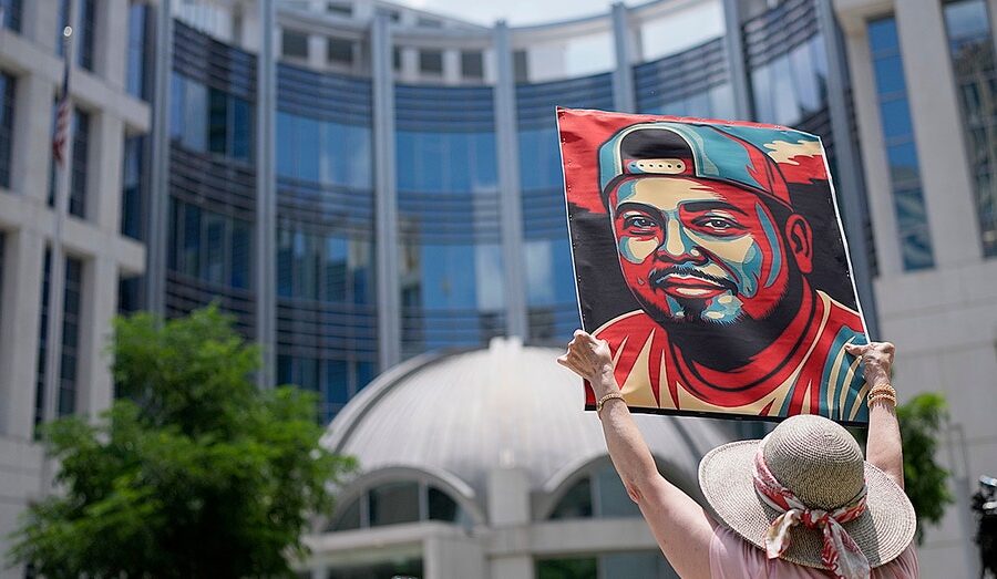 US judge vows to rule ‘soon’ on Abrego Garcia’s fate after marathon hearing