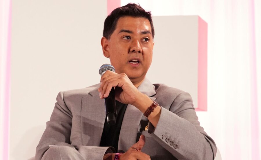 US judge blocks detention of British free speech campaigner