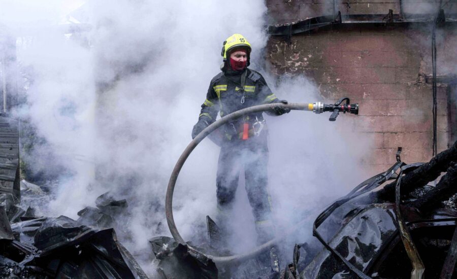 Zelenskyy gets ready for peace talks with Trump in Florida