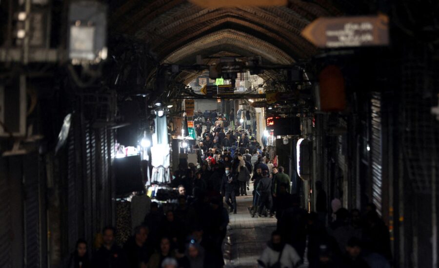 US ‘locked and loaded’ Trump warns Iran, as he pledges to rescue protesters