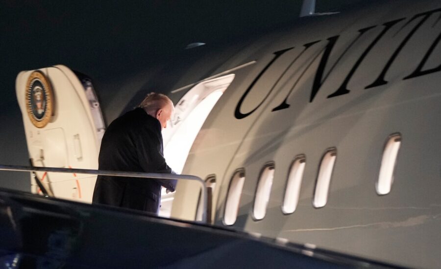 Trump ‘inclined’ to keep ExxonMobil out of Venezuela after White House meeting