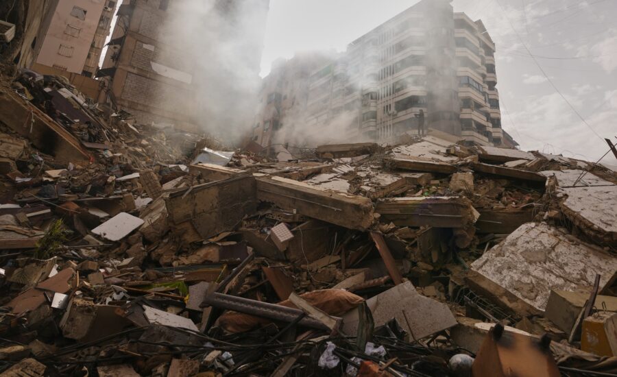 Trump urges other nations to send warships to the Mideast