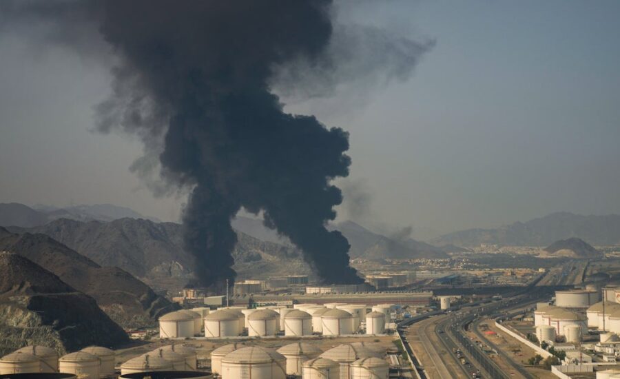 Trump Demands That ‘About 7’ Countries Join Coalition To Police Iran’s Strait of Hormuz