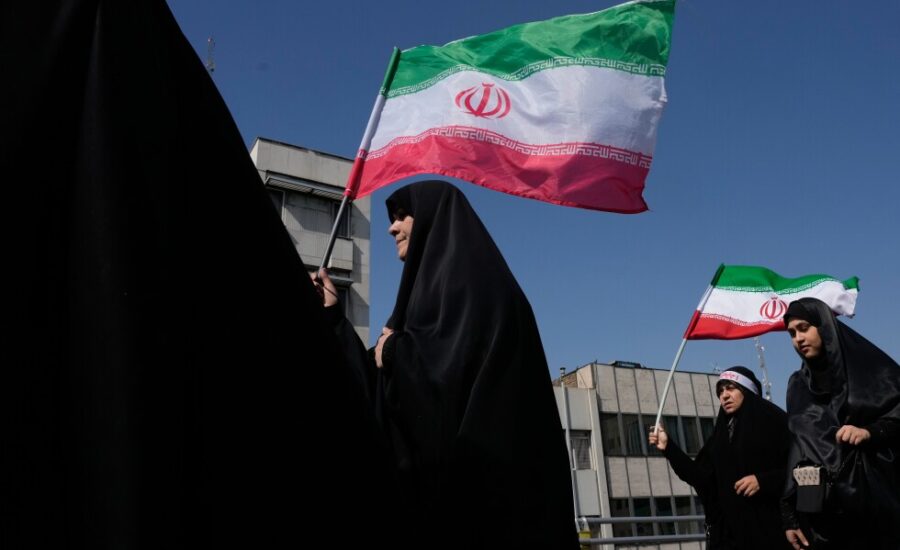 IRAN: STRAIT CLOSED AGAIN