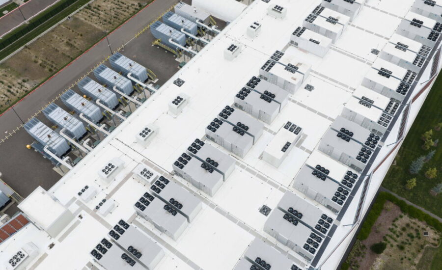 Regulators back Trump plan to speed power to energy-hungry AI data centers