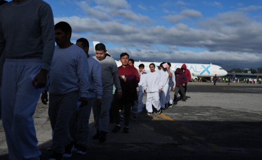 US deports nearly 2,300 Mexicans to Guatemala over Mexico’s objections