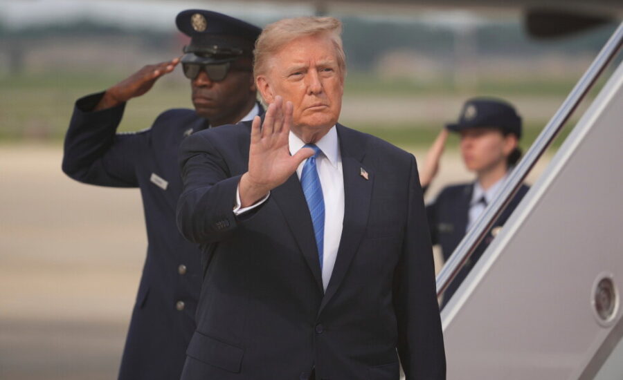 Trump says US has reached deal with Venezuela on oil reserves
